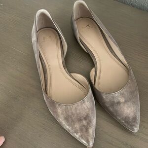 Marc Fisher Amra Pointy Toe Flats. Size 8.5. No box. Barely worn